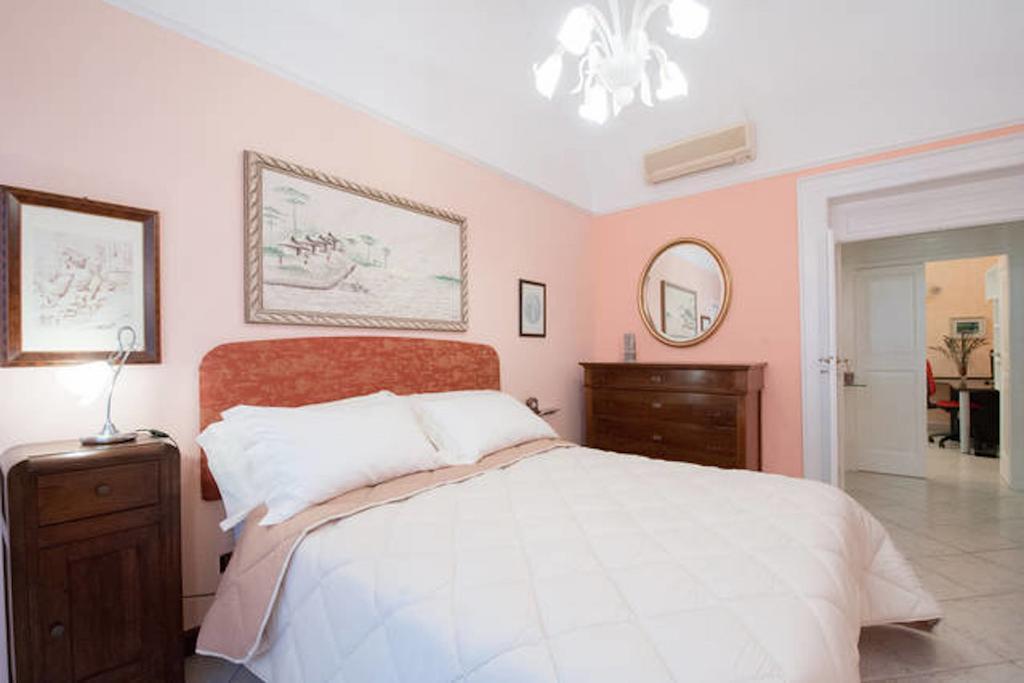 Turenum Apartment Trani Exterior photo