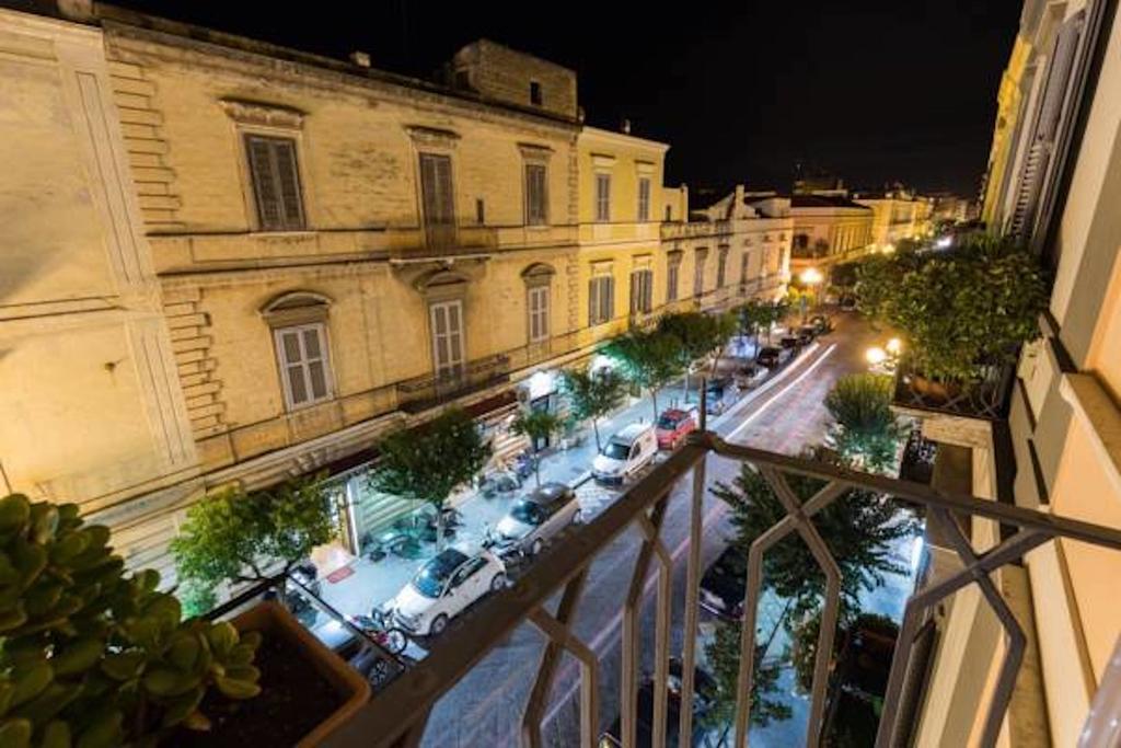 Turenum Apartment Trani Exterior photo